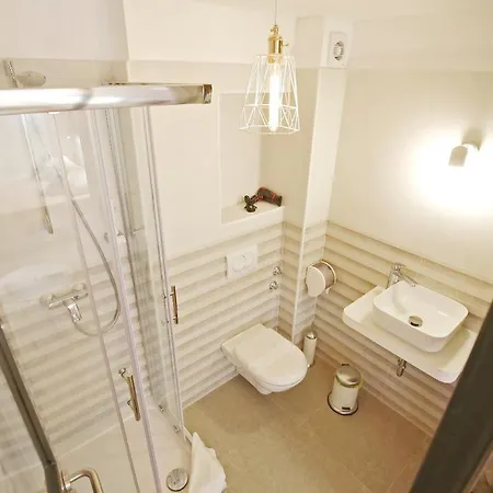 招待所 And With Wifi - 14030 扎达尔