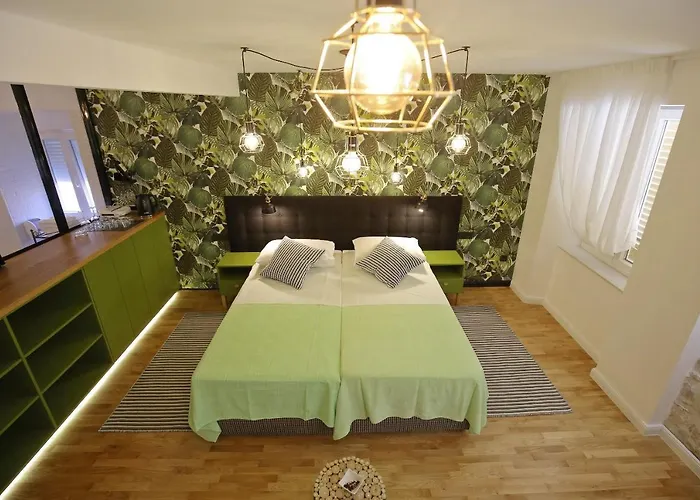 And With Wifi - 14030